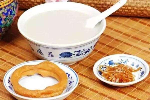 娱乐吃瓜酱豆汁视频,揭秘网红美食背后的故事